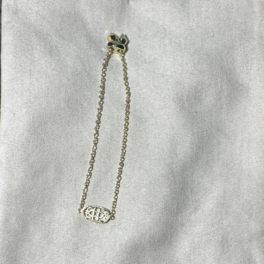 Excellent condition Gold Chain Elaina  Bracelet frame